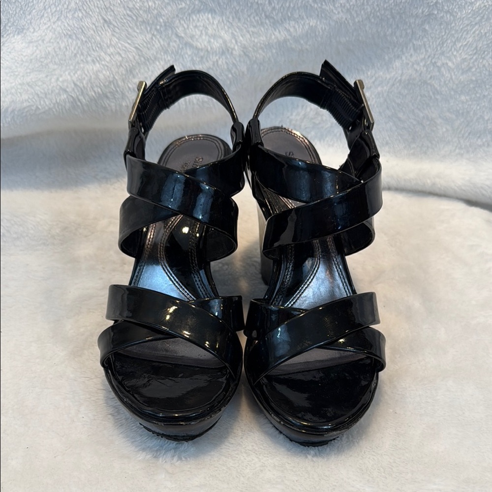 Simply Vera Vera Wang Black Wedge Sandals